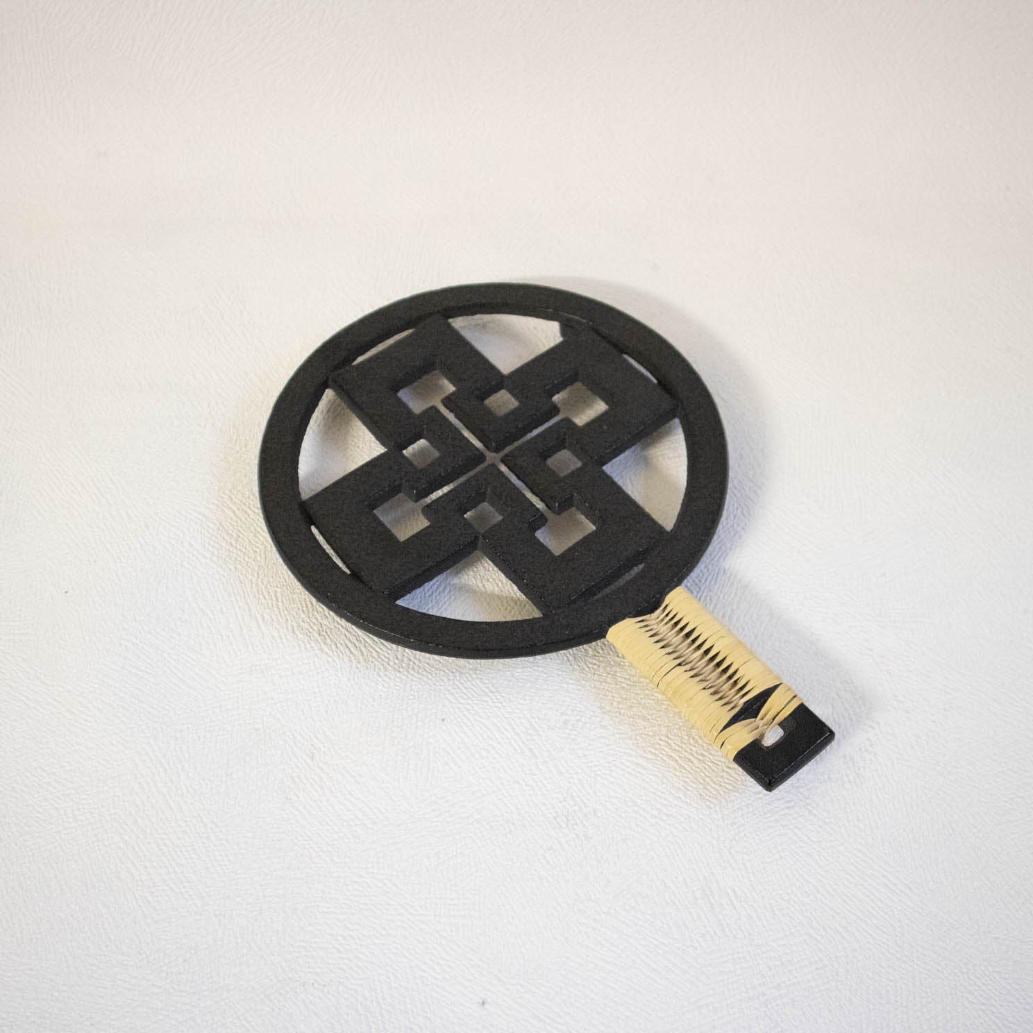 新品、木箱等付属品付　南部照光堂(照亦製作所)造　和銑(砂鉄)ジュン様　売約済み Yahoo!オークション -「照光堂 鉄瓶」の落札相場・落札価格